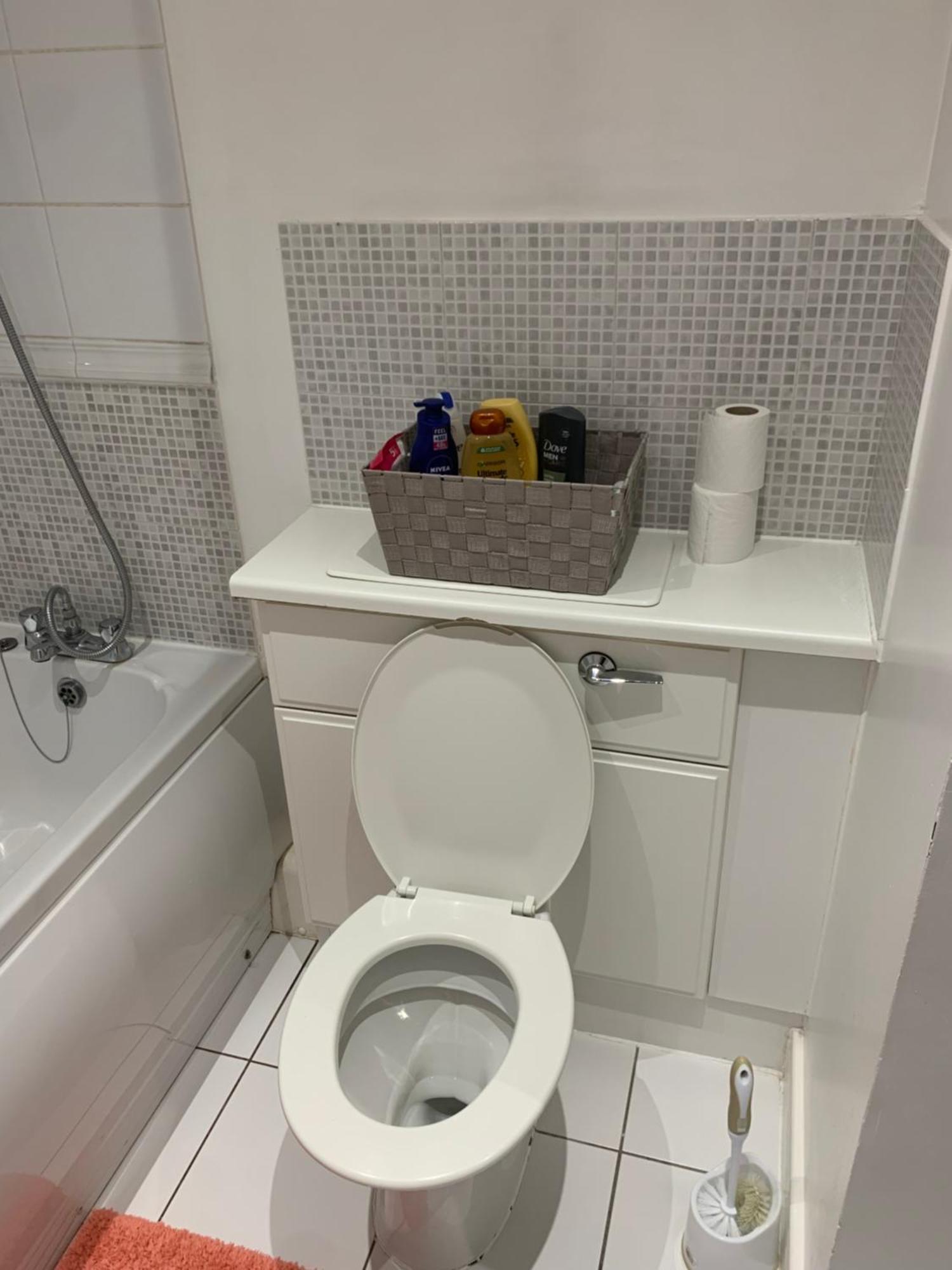 Room In Stratford With Private Bathroom And Parking Londra Exterior foto